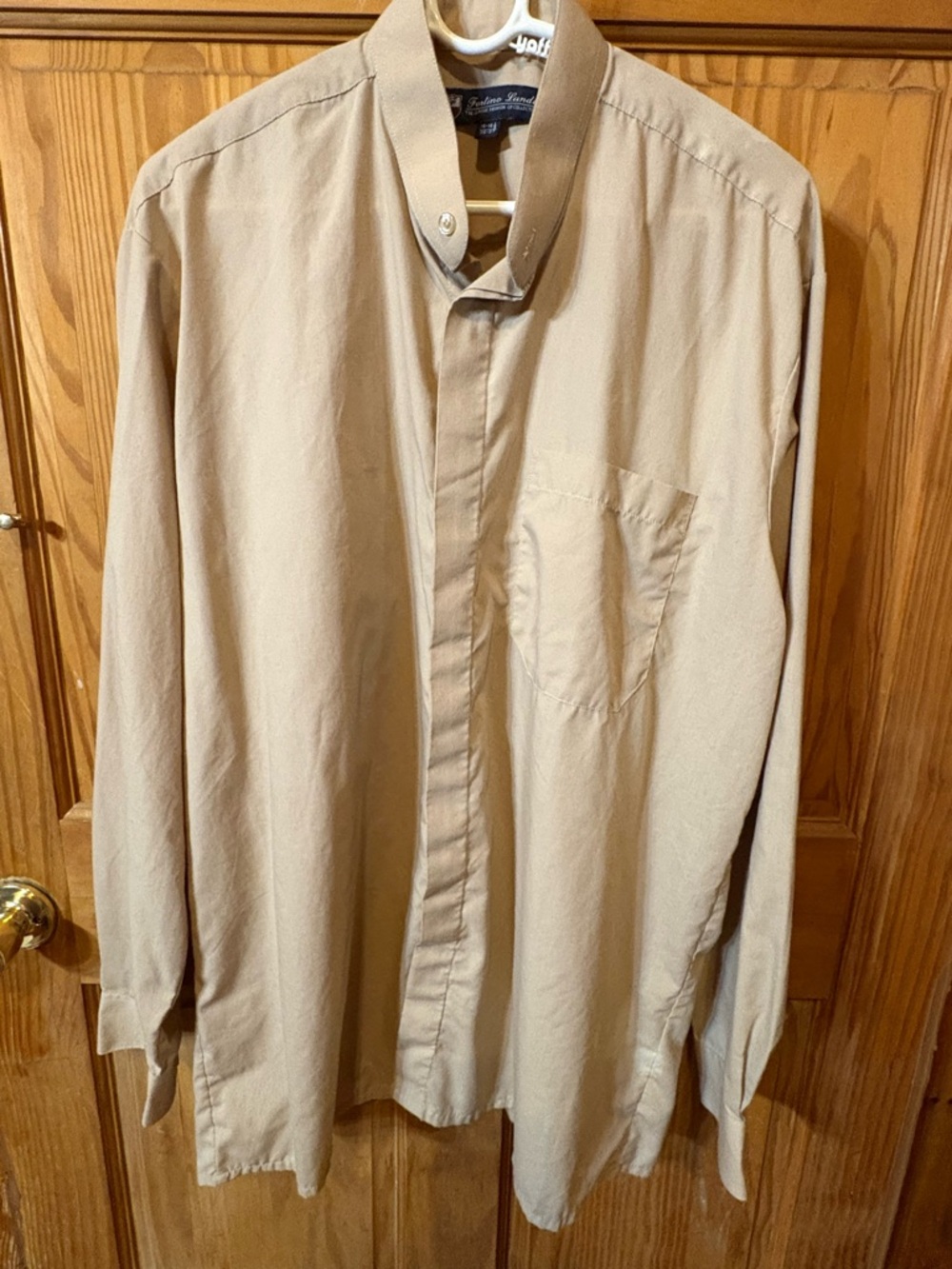 NFS-SOLD-VEGAS_POSH 
Men's Mandarin Collar Dress Shirt Pierre Cardin